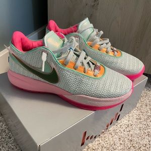 Nike LeBron 20 Time Machine